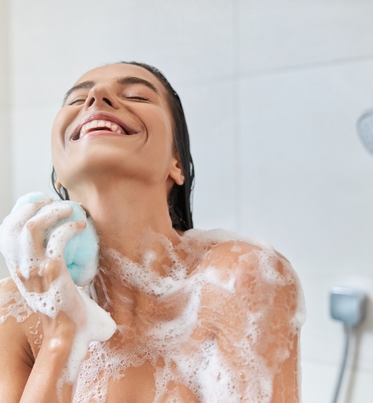 What's the Difference Between Shower Gel and Body Wash